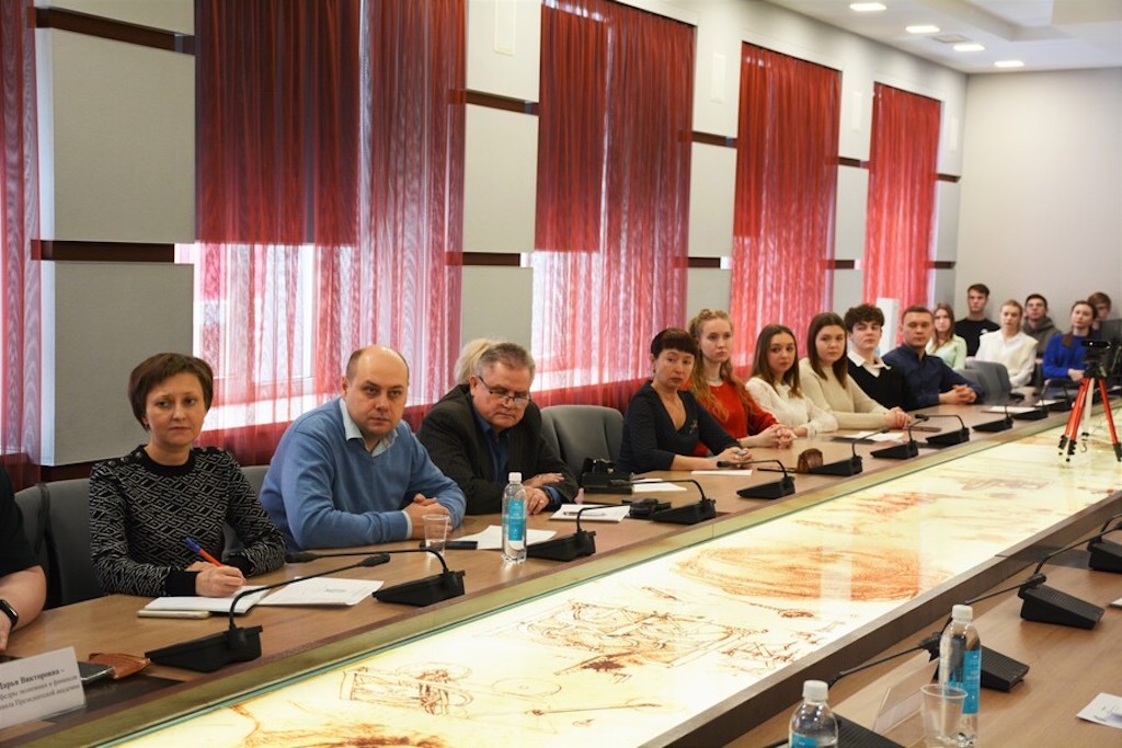 Перспективы развития территорий обсудили в Алтайском филиале Президентской академии