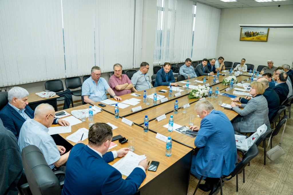 Рынок труда и импортозамещение: ключевые темы заседания Правления Союза промышленников Алтайского края