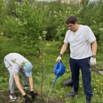 Клуб молодых промышленников озеленил парк «Изумрудный» в Барнауле