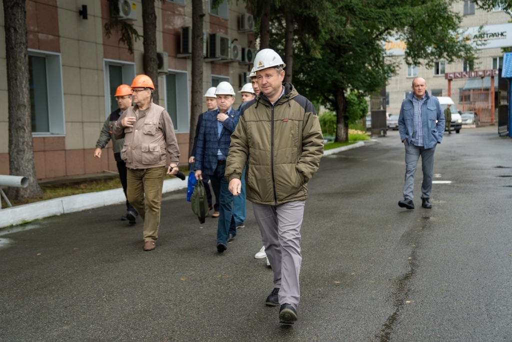 Фоторепортаж: Сибирские промышленники на ОАО «Алттранс»