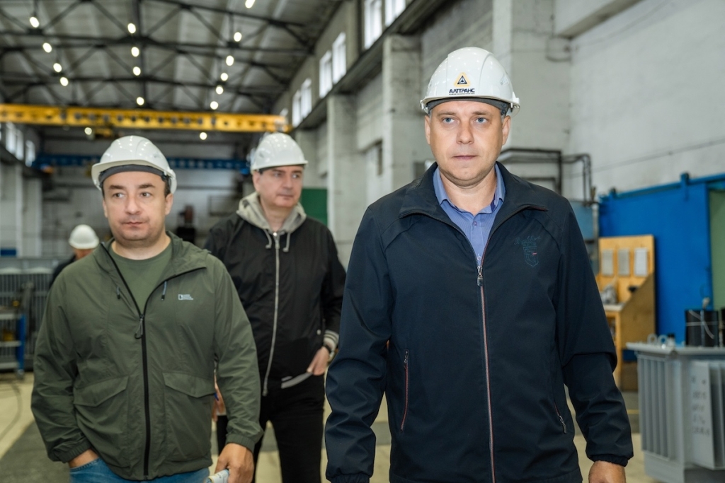 Фоторепортаж: Сибирские промышленники на ОАО «Алттранс»