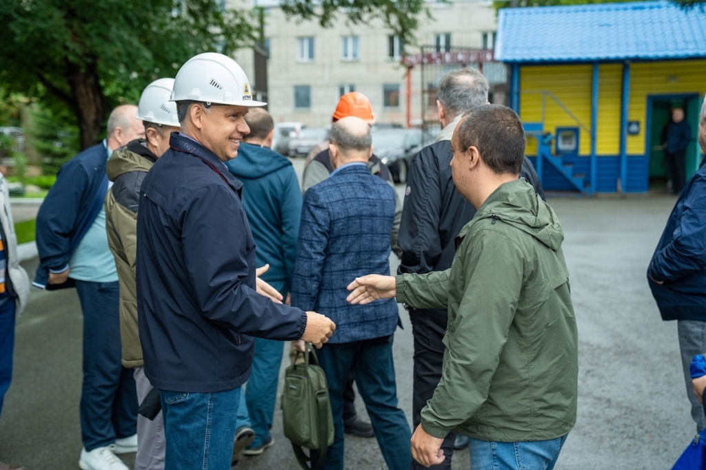 Фоторепортаж: Сибирские промышленники на ОАО «Алттранс»