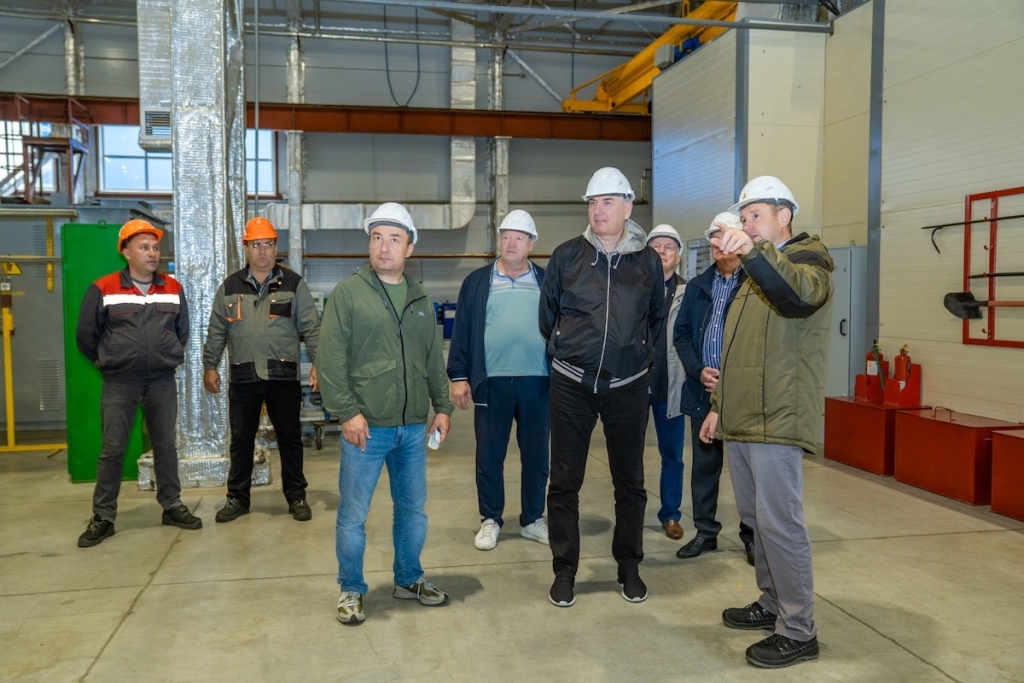 Фоторепортаж: Сибирские промышленники на ОАО «Алттранс»