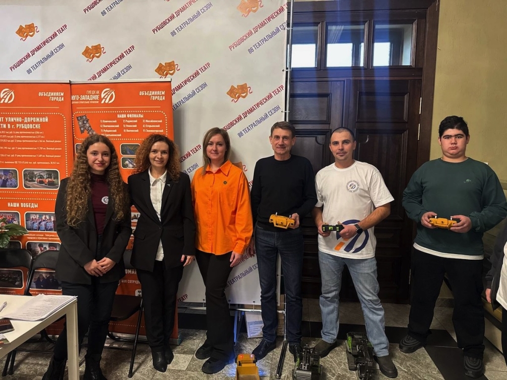 Молодёжь Рубцовска встретилась с промышленностью на Заводской проходной