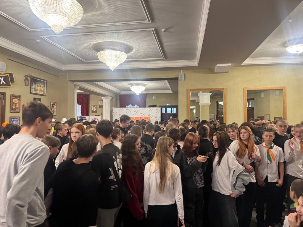 Молодёжь Рубцовска встретилась с промышленностью на Заводской проходной