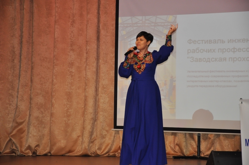 В Новоалтайске прошёл фестиваль инженерных и рабочих профессий «Заводская проходная»