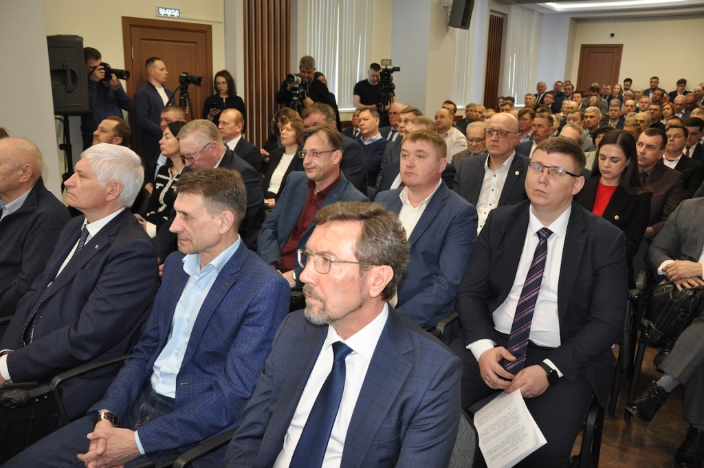 Промышленность Алтайского края подвела итоги 2025 года и наметила задачи на 2026-й