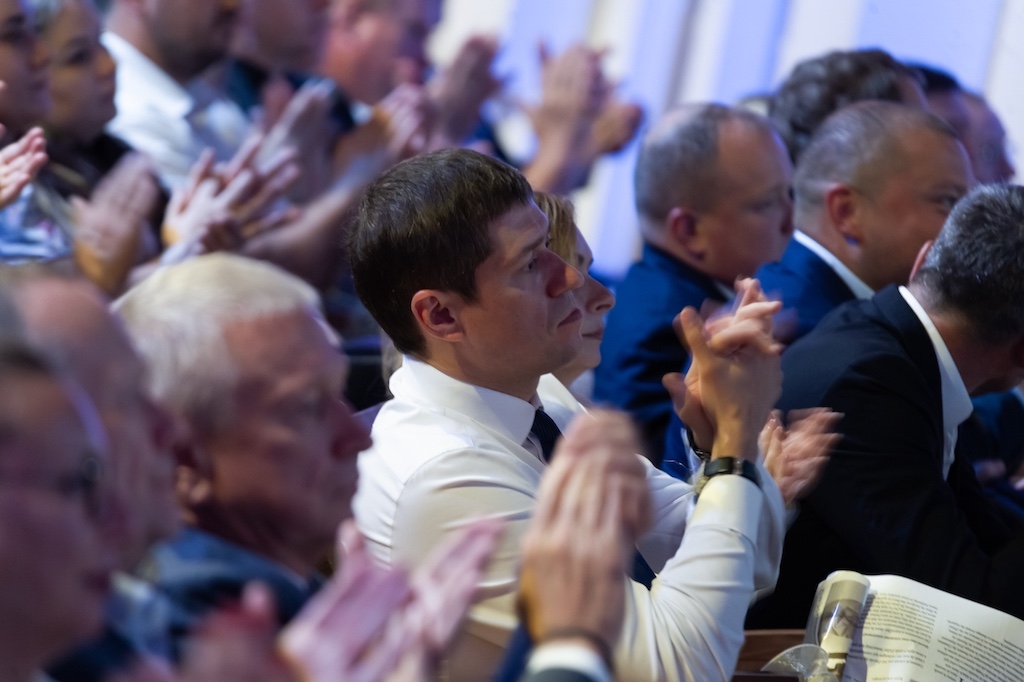День промышленника – 2026 в Алтайском крае: награды людям труда и разговор о будущем отрасли