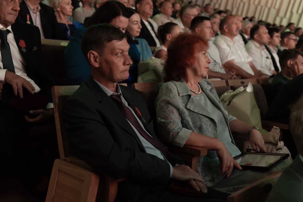 День промышленника – 2026 в Алтайском крае: награды людям труда и разговор о будущем отрасли