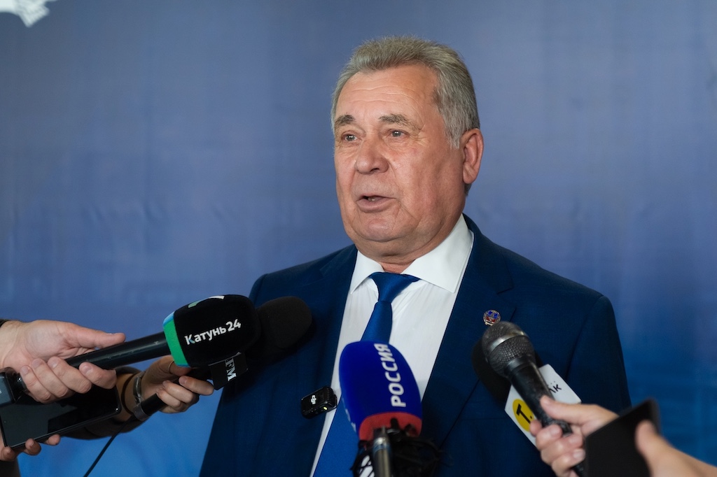 День промышленника – 2026 в Алтайском крае: награды людям труда и разговор о будущем отрасли