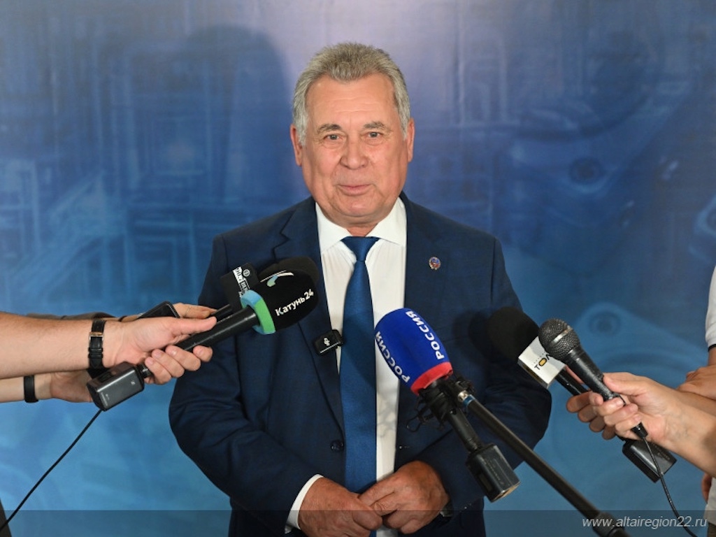 День промышленника – 2026 в Алтайском крае: награды людям труда и разговор о будущем отрасли