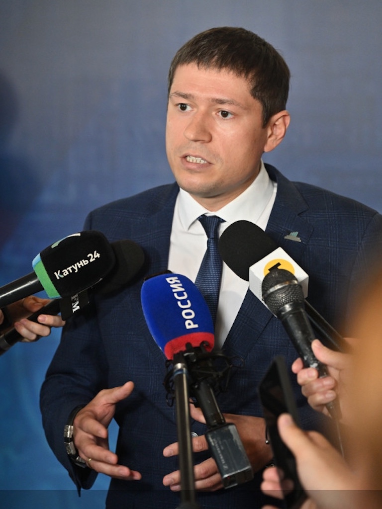 День промышленника – 2026 в Алтайском крае: награды людям труда и разговор о будущем отрасли