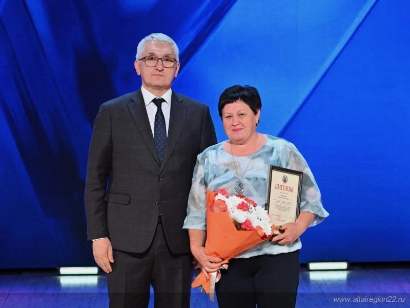 Сила Алтая — в людях труда: девять представителей предприятий Союза промышленников Алтайского края удостоены высоких наград