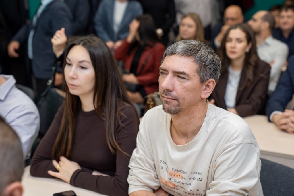 Искусственный интеллект должен работать на предприятиях: в Алтайском крае определили первые шаги к внедрению ИИ в промышленности